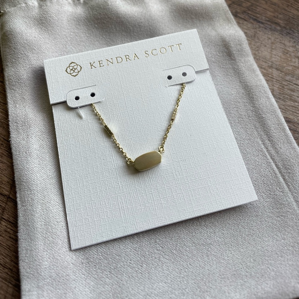 Kendra Scott Fern Pendant Necklace in Gold NWT